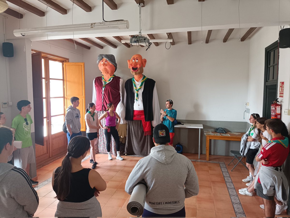 Els Xulius tweet media