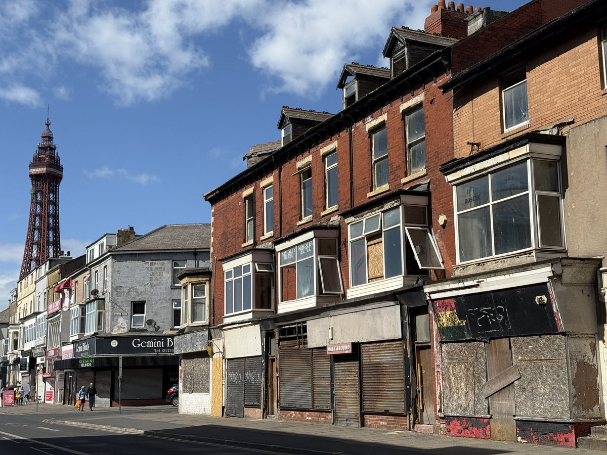 Thrill Pix tweet media