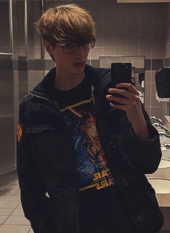 magehandle's tweet image. #swtwt #StarWars 

hi star wars friends 👋 can i get some more mutuals &amp;amp; pages to follow for Star Wars day? 

this is my SW account ✨

#MayThe4thBeWithYou #MayThe4th