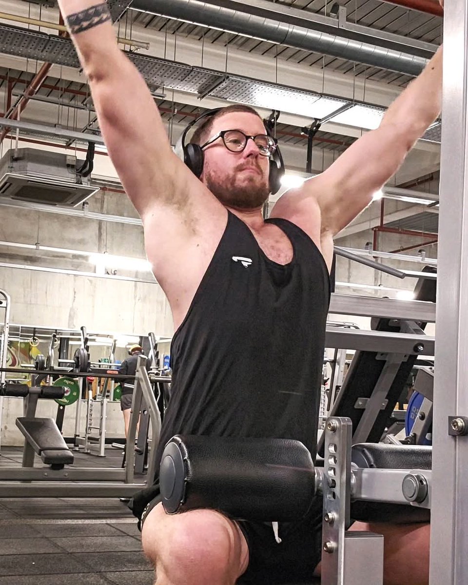 Titan_Tom91's tweet photo. Every rep, every pull, I expand, you shrink.
These lats aren’t just wide. They’re untouchable.
I train like a god, and you worship like the weak thing you are.

Watch, Ache, Obey.

#LatPower #MuscleGod #BackDomination #BuiltToRule #ObeyAndDrool https://t.co/IkNF1tSfAz