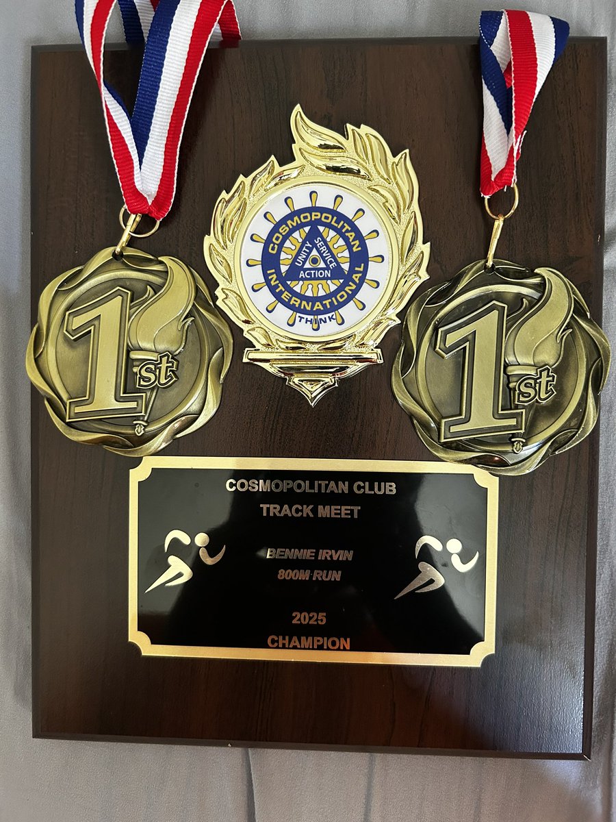 NEW PR!! Been waiting a long time to see it and it happened at cosmos yesterday afternoon. I ran a 2:07.63 and got first overall in the boys SR division 800m run. Then my team and I got first in the 4x4. Can’t wait for what the future holds🙏🏽