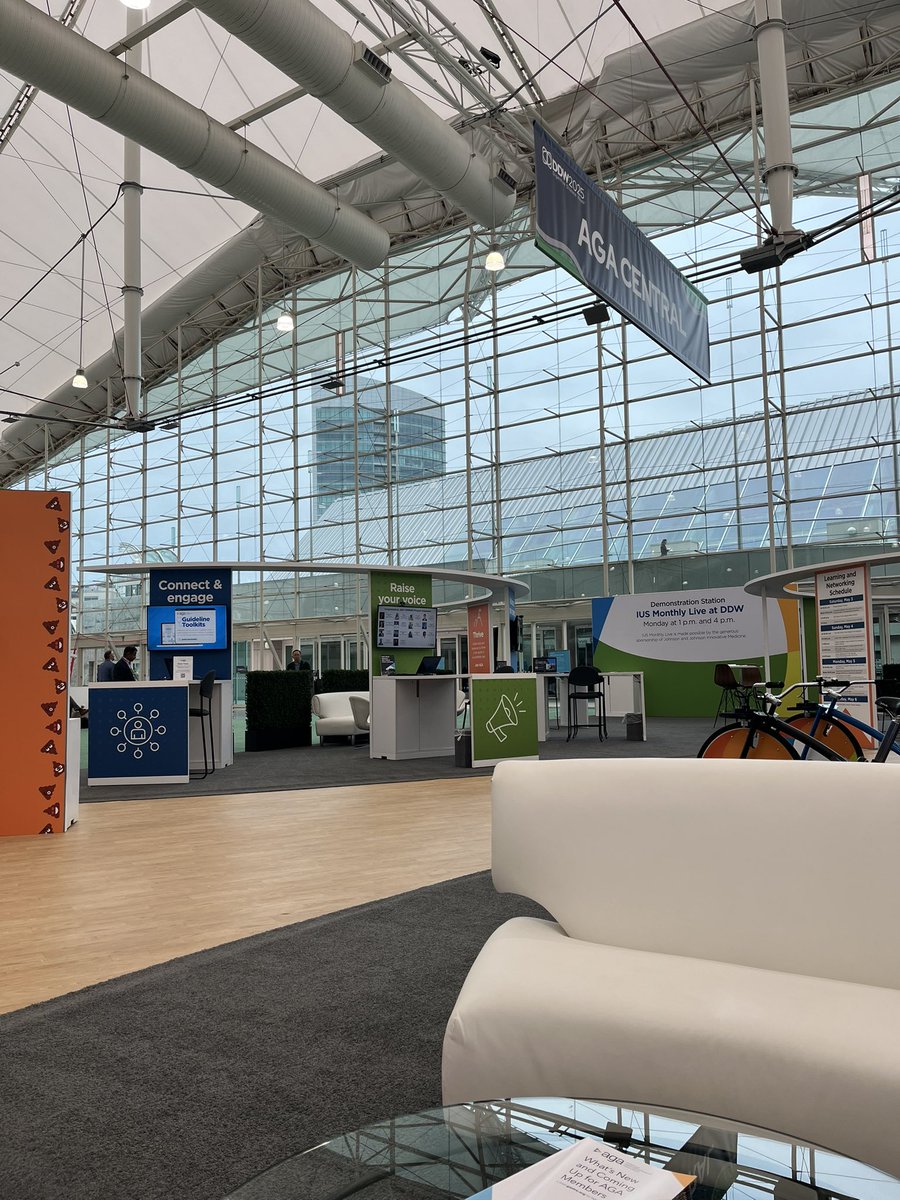 My first oral presentation was at #DDW *several* years ago. Today, my student will present our work as her first oral presentation at #DDW2025. This is a moment of pride and significance for me. I am so grateful for these opportunities!