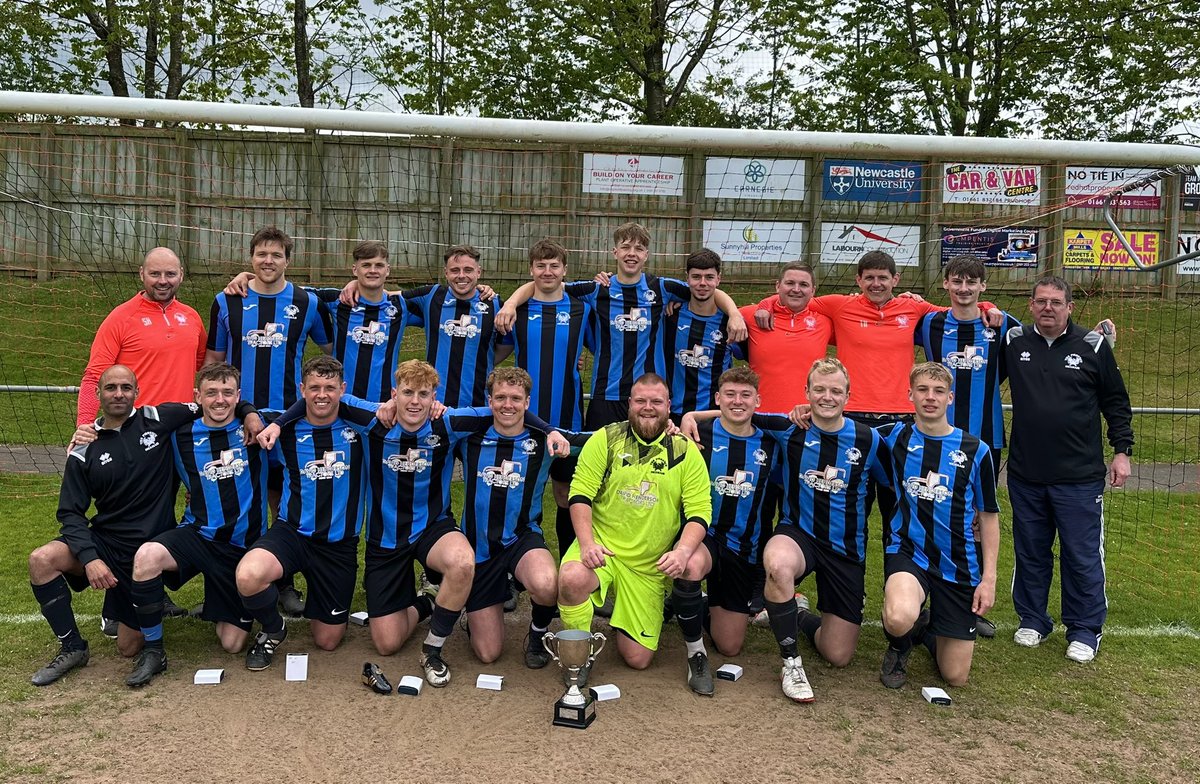 🟦⬛️🟦 Result ⬛️🟨⬛️

Nixy 2 - 2 <a href="/FCPrudhoeTown/">Prudhoe Town FC</a> 

<a href="/Barker13J/">jack barker</a> ⚽
Donkin ⚽

<a href="/GBrady04/">George brady</a> ⭐

Excellent come back from 2-0 down to win the cup on pens

#monthenixy #hexham #sundayleague #upforthecup