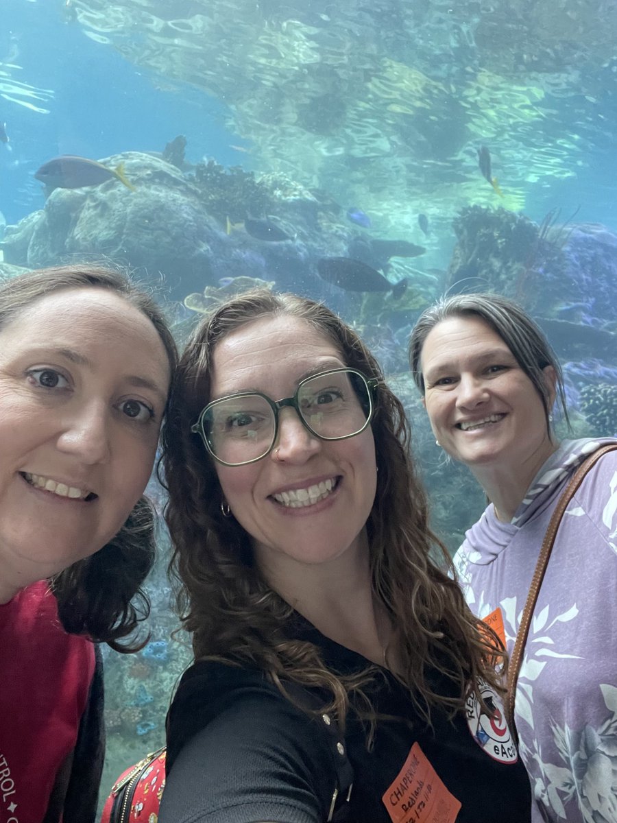 Big field trip of the year - the middle school students headed to the the Long Beach Aquarium to learn about sea life! Much appreciation to Ms. Murillo for coordinating the trip and Mrs. Dixon and Mrs. Peters supporting! The students had a blast!