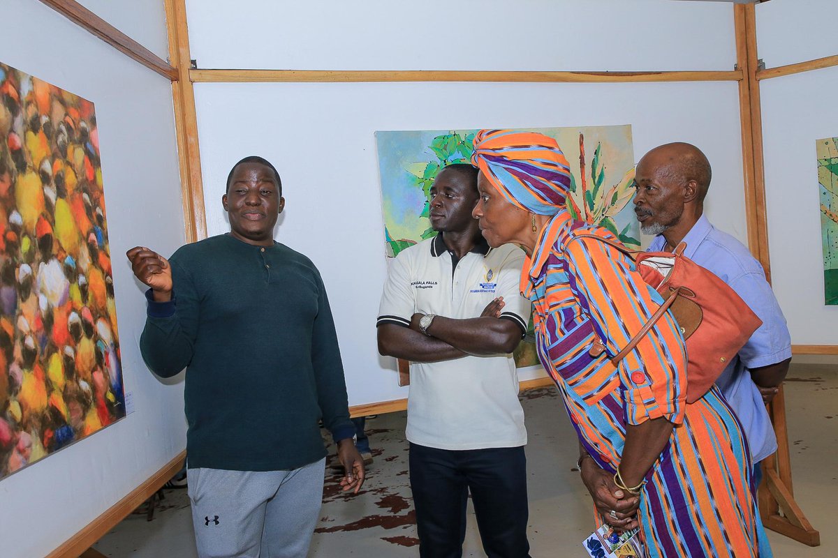 TourBugandaUG's tweet photo. Some of the highlights of yesterday as Nnaalinnya Lubuga Agnes Nabaloga accompanied by Omuk. @NajibSsekikubo  were unveiling the Blossoming of Generations Art Exhibition at @BumuArtGallery. Art lovers, this is a must-see! 🌸🖼️ https://t.co/QTS1lE1qVZ