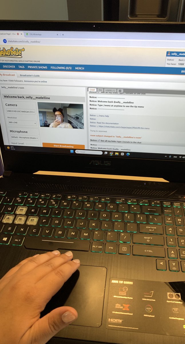 Are yall ready to have fun? Cuz i’M getting ready for tonight B/G show 😝🥹🥳⬇️✅

chaturbate.com/b/selly__madel…