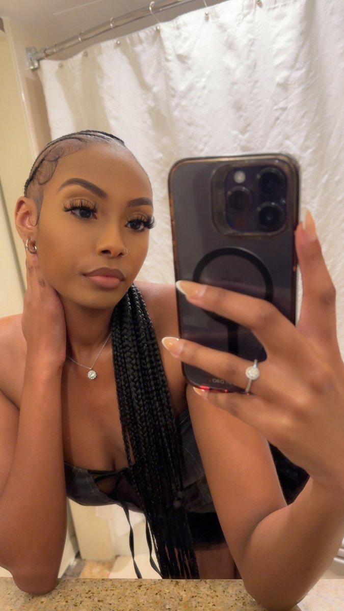 Mackenzie Renee’ (@queenkenzie__) on Twitter photo 