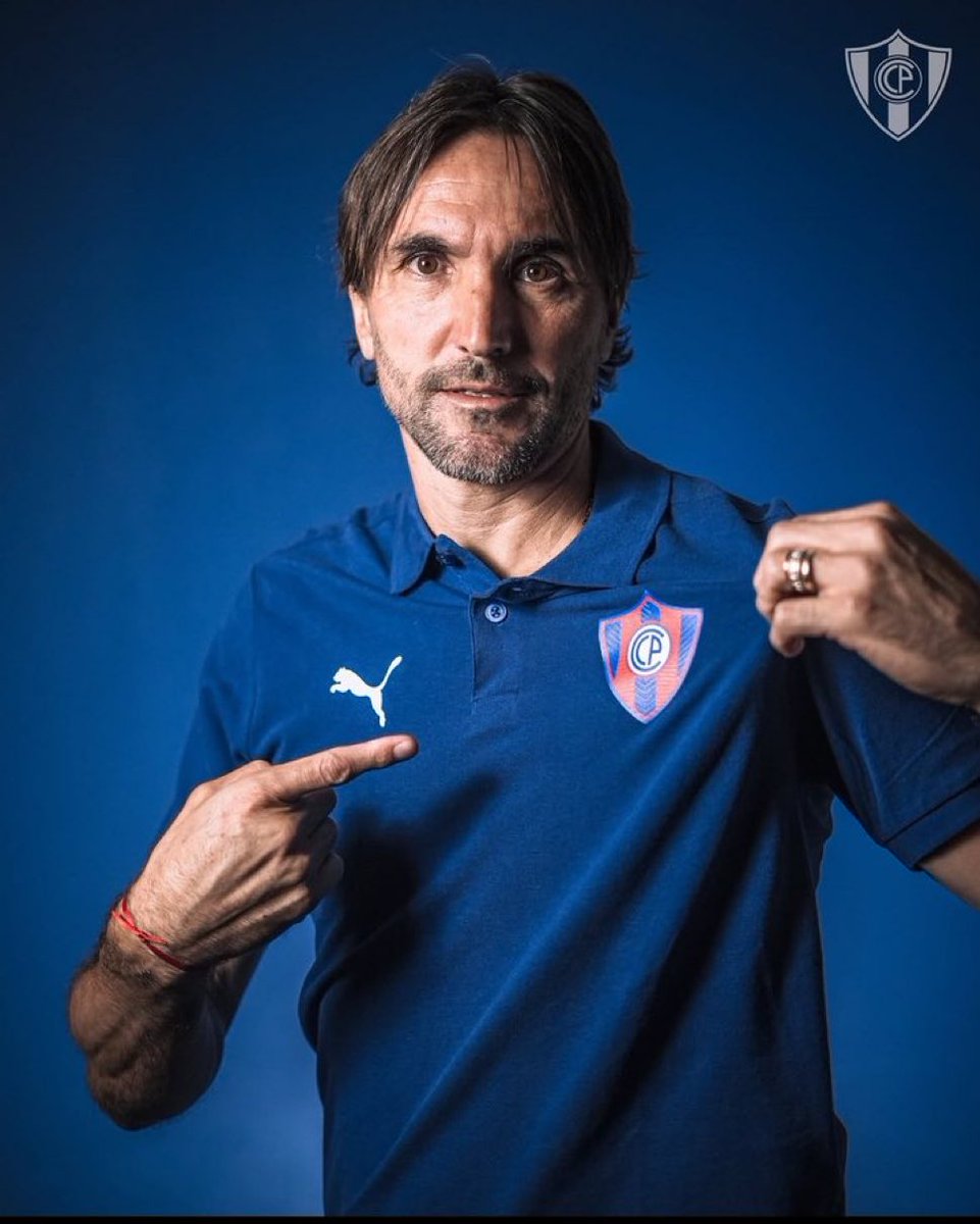 AtaqueFutbolero's tweet photo. ⚠️⛔️ En Paraguay informan que hay chances de que DIEGO MARTÍNEZ sea DESPEDIDO como DT de Cerro Porteño.

Perdió el clásico contra Olimpia, está 4º en la liga, y si PIERDE contra Palmeiras por Libertadores, podría irse del club. ‼️

[@urieliugt] https://t.co/xVcERInsz9