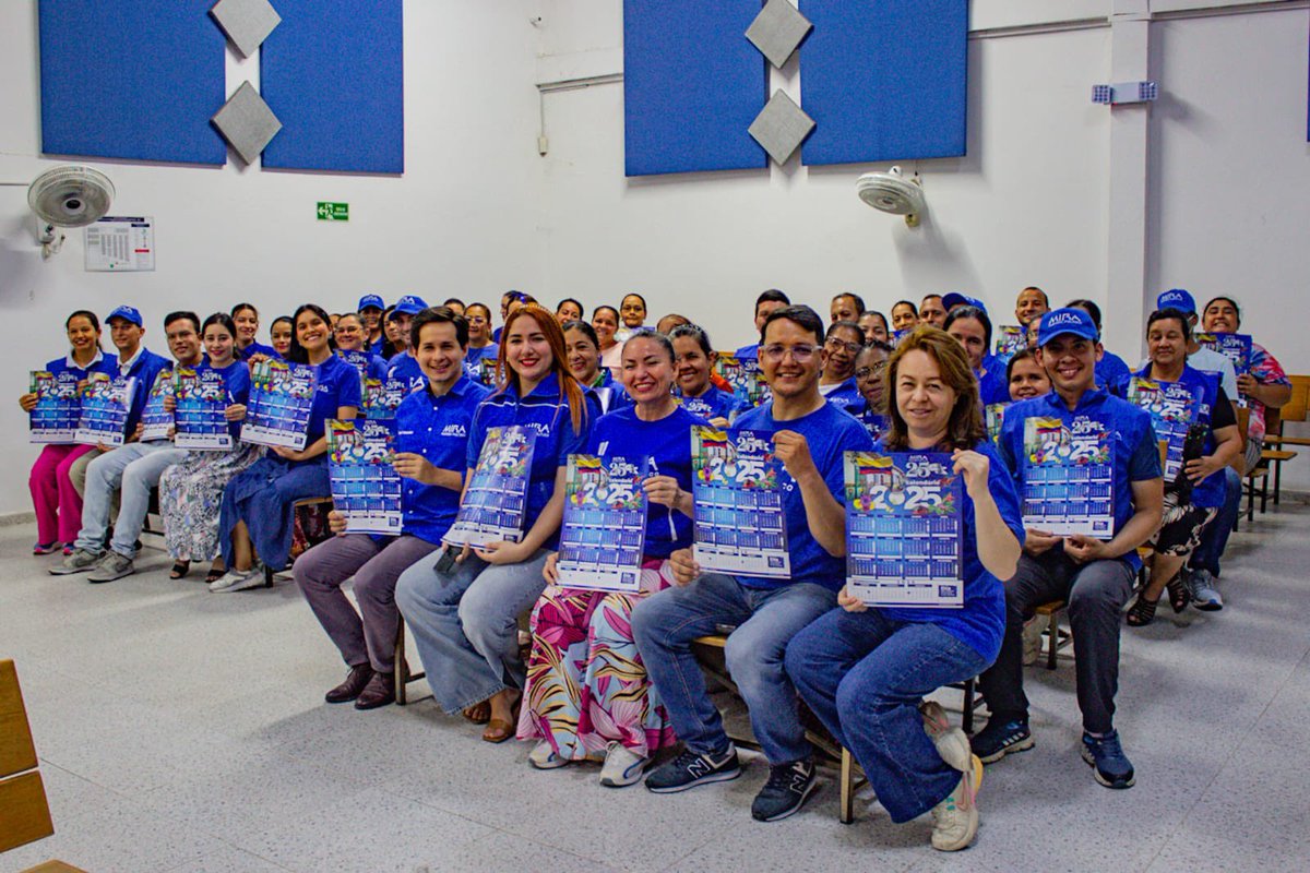 karendcedano's tweet photo. ¡Qué alegría reencontrarnos!

En diferentes comunas compartimos con voceros, ediles, líderes y testigos un momento lleno de gratitud y unidad.

Hablamos de nuestro @PartidoMIRA, de lo que hemos logrado.

¡Gracias, miraístas, por su entrega! https://t.co/JQMzdXzBwx