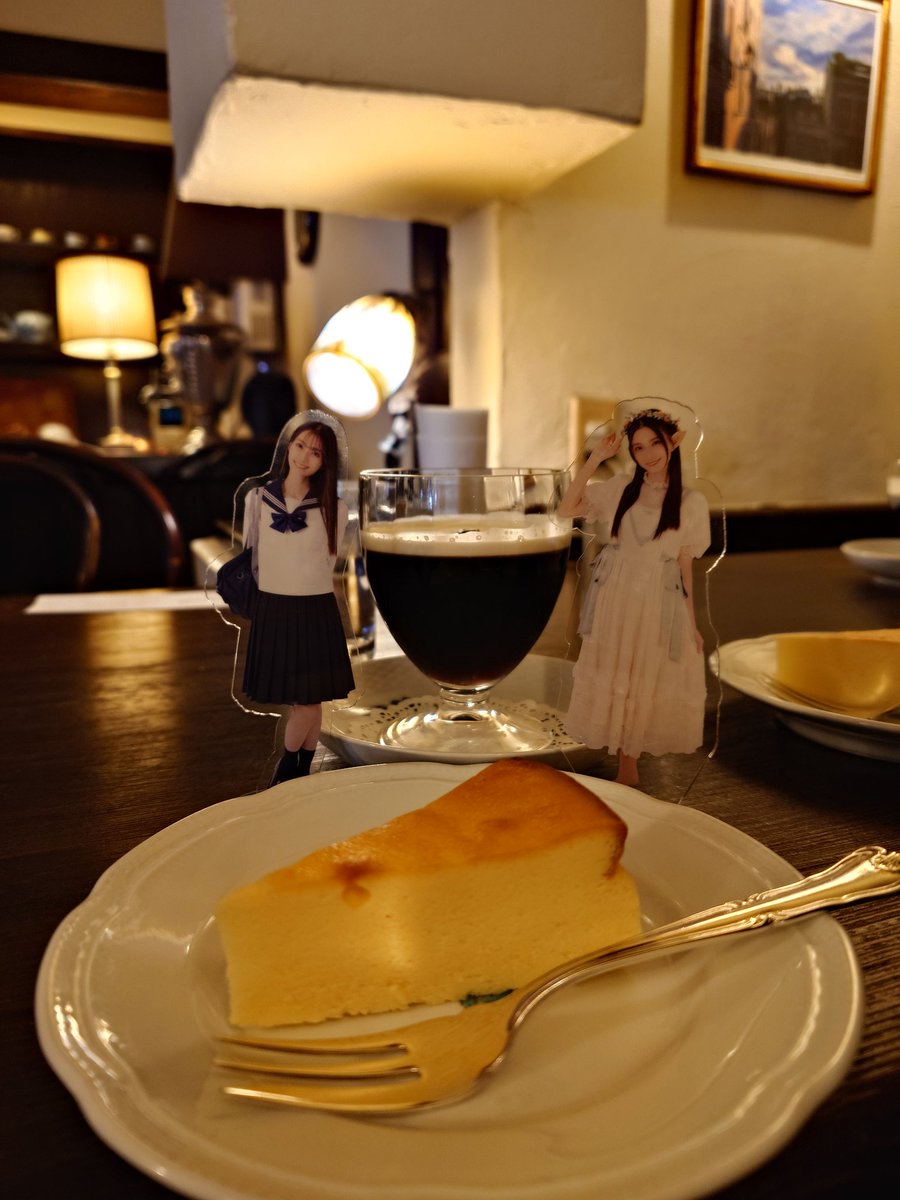 camera_hiro's tweet image. 趣味
 #メルセデス・ベンツ
 #アンティーク時計
  #オーディオ
 #高野麻里佳