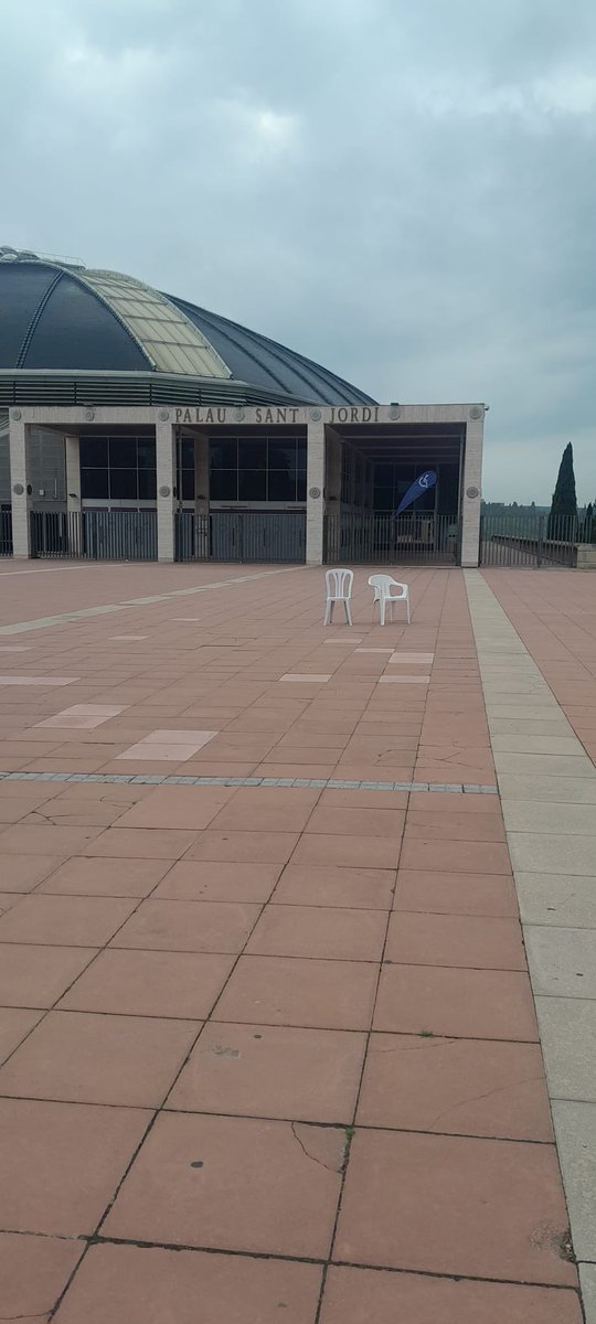 🚨APARECEN SILLAS EN ESPAÑA

Bad Bunny actuará en el Metropolitano y Palau Saint Jordi