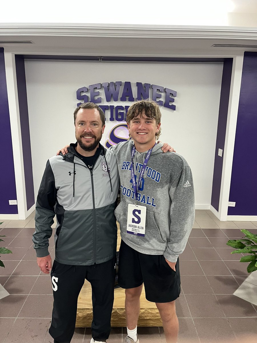 Grateful to receive an offer from Sewanee. Thank you <a href="/CoachMacSewanee/">Andy McCollum</a> and <a href="/SewaneeFootball/">Sewanee Football</a> for campus visit. 
Pound the Rock!
<a href="/CSmithScout/">Chris Smith</a>