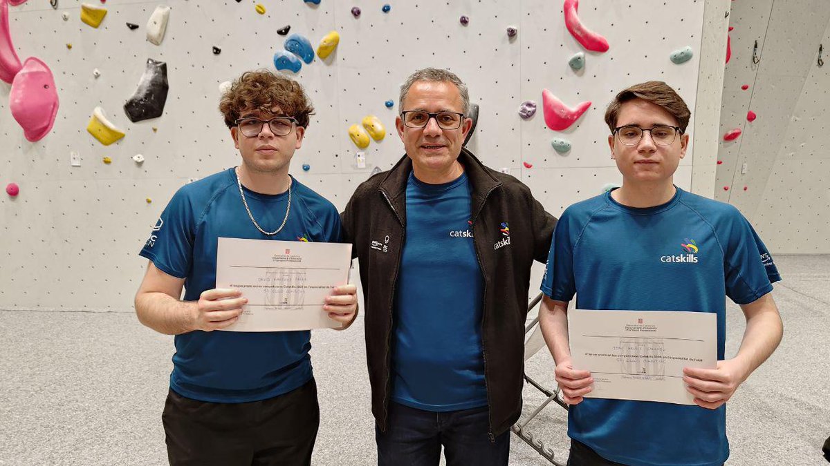 iTecBcn's tweet photo. Ens encanta el campionat de formació professional
@Campionat_Catsk ! El nostre alumnat té talent: En David i l'Izan han quedat en 2n i 3r a l'especialitat Cloud Computing #Skill53! En Manuel, s'ha posicionat en el 5è lloc en la categoria d'Animació Digital 3D #Skill50! https://t.co/q6gSjWHdwc