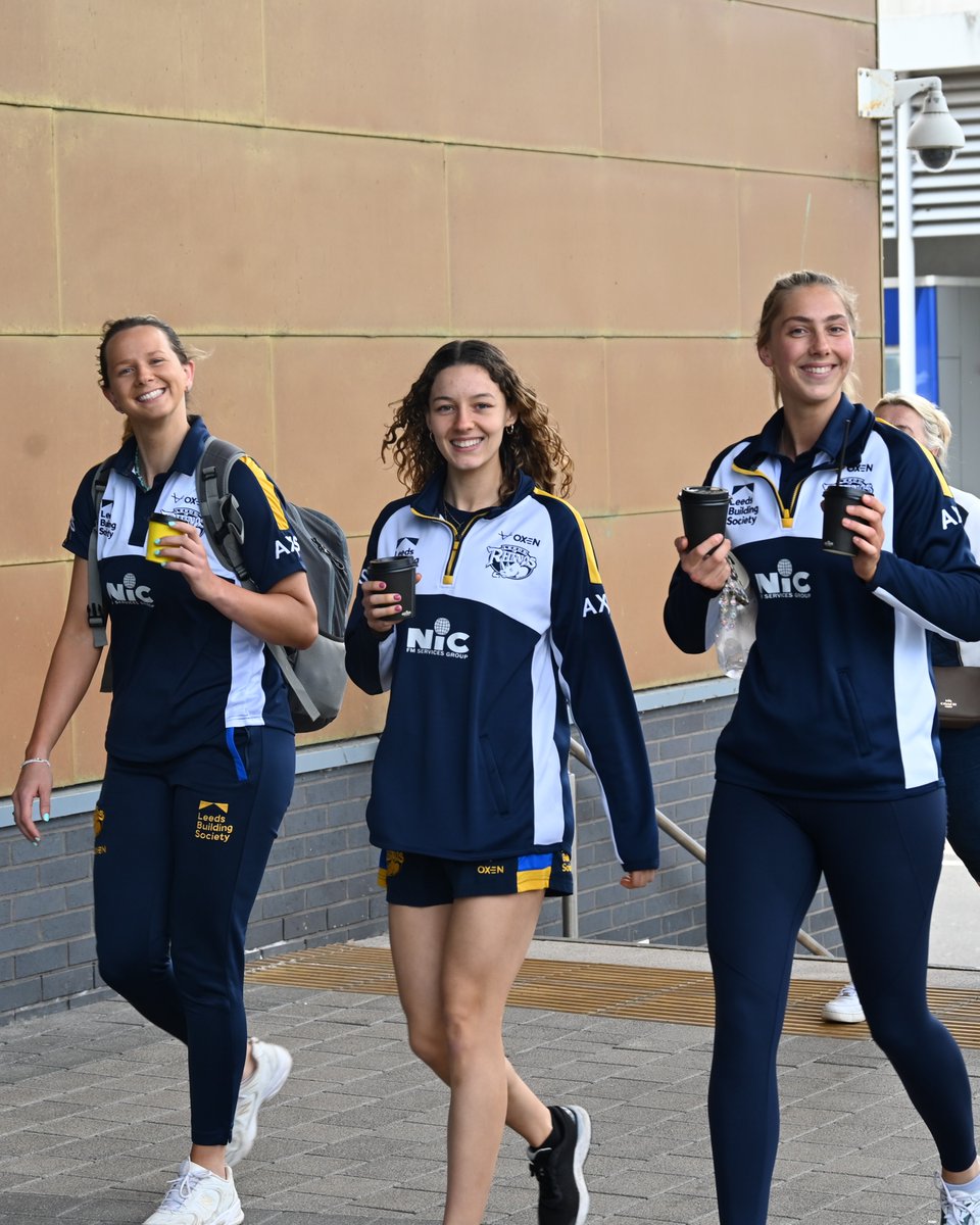 RhinosNetballSL's tweet photo. Team arrivals ready to face @PanthersNball ๐ฆ https://t.co/1WR31A7d8S