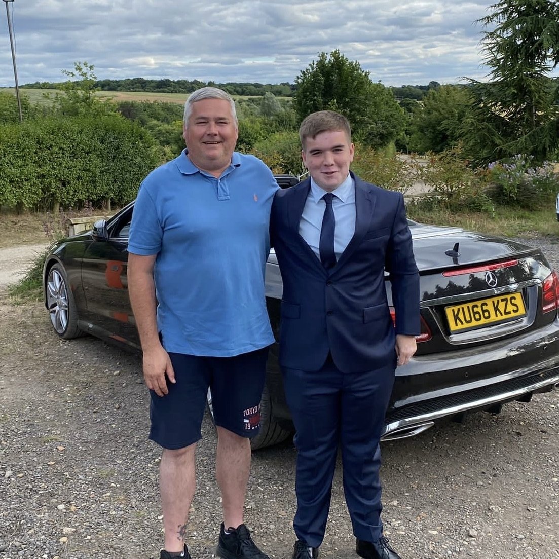 The club is deeply saddened to learn that Tom Bailey sadly passed away on Friday after he suddenly fell ill earlier in the week.

Tom, who was 49 and the Father to Dylan and Uncle to Jude, both of whom he took to watch the Daggers every single week, was widely known across the