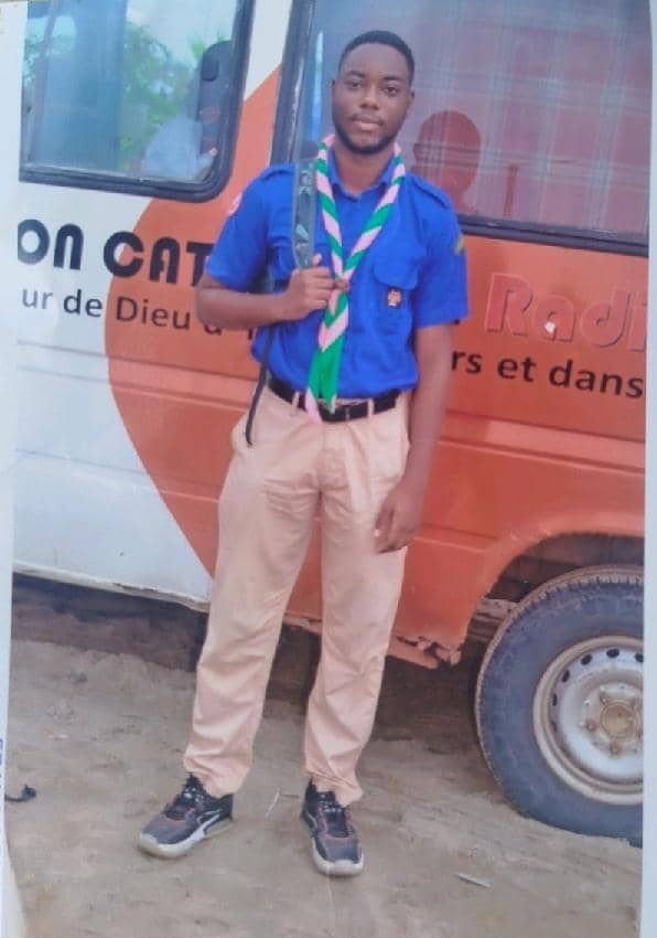 LegendeStephie's tweet photo. Scouts toujours ❤️: prêt https://t.co/H0ygrUTSXd