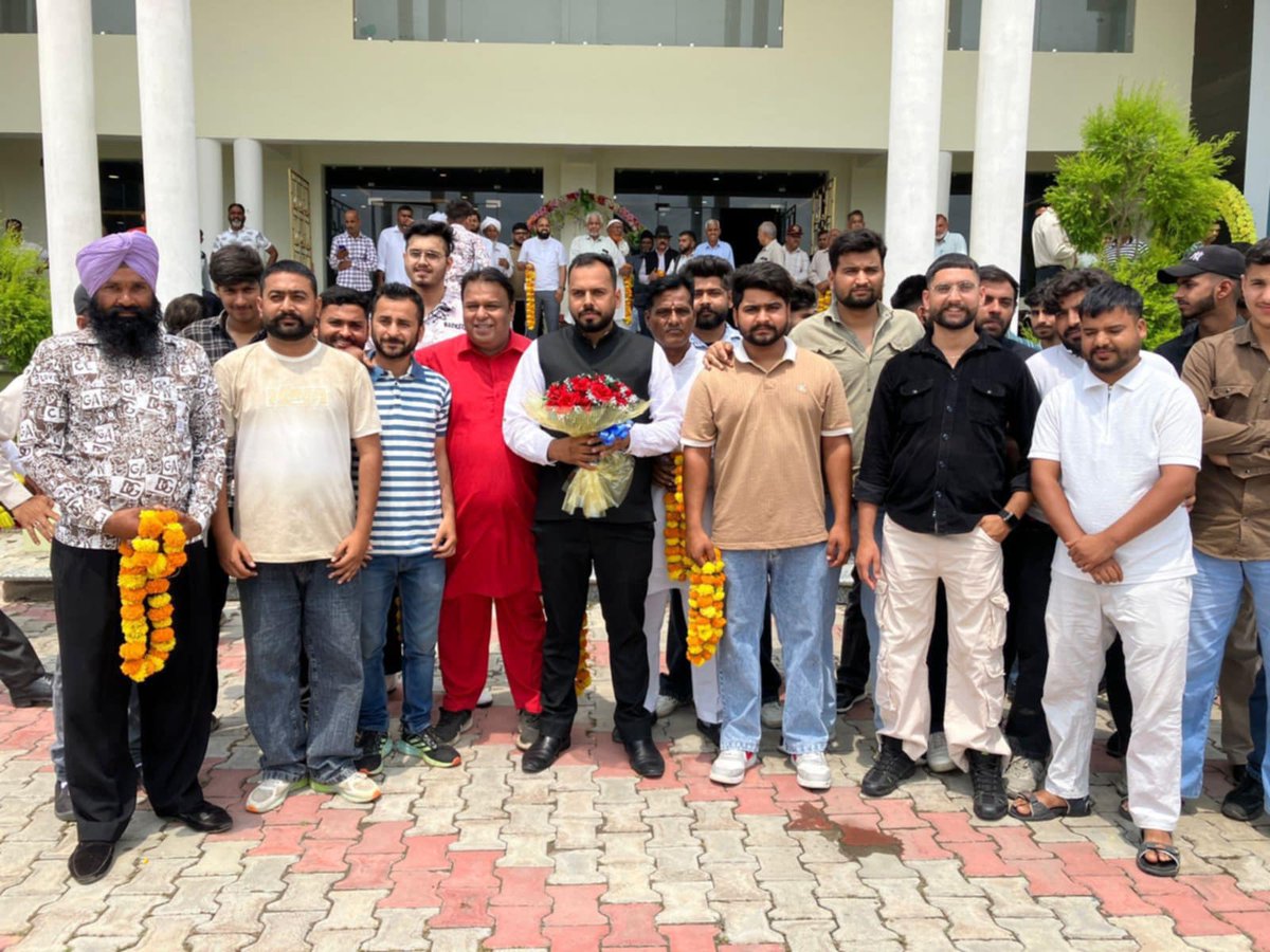 JKYNC (@yncjk) on Twitter photo Today <a href="/MeedChoudhary/">Hameed Choudhary JKNC</a> was felicitated by senior leaders including Ajay Sadhotra, Ayub Malik, <a href="/Tejinder013_NC/">Tejinderpal Singh(Aman)NC ੴ ☬ ੴ 🇮🇳</a> , AG Teli, Satwant Kaur Dogra, DPs, BPs and other functionaries for being appointed as Zone President Jammu (Central Zone) during a well attended Zone convention. Today <a href="/MeedChoudhary/">Hameed Choudhary JKNC</a> was felicitated by senior leaders including Ajay Sadhotra, Ayub Malik, <a href="/Tejinder013_NC/">Tejinderpal Singh(Aman)NC ੴ ☬ ੴ 🇮🇳</a> , AG Teli, Satwant Kaur Dogra, DPs, BPs and other functionaries for being appointed as Zone President Jammu (Central Zone) during a well attended Zone convention.