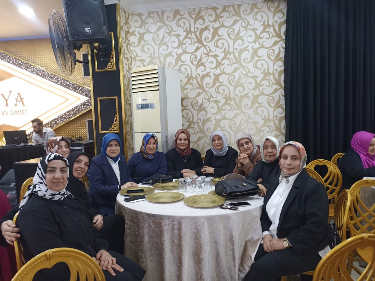Hülya Taşcı 🇹🇷 (@hulya_tasci57) on Twitter photo Uzun yıllar birlikte yol yürüdüğümüz Kızılay Ümraniye Kadın Kolları Başkanımız <a href="/meryemakbas25/">Meryem Akbaş</a>’ın kıymetli evladı Enes ve Nazlıcan kardeşlerimizin düğün merasimine katıldım.
Genç kardeşlerime ömür boyu mutluluklar diliyorum. Uzun yıllar birlikte yol yürüdüğümüz Kızılay Ümraniye Kadın Kolları Başkanımız <a href="/meryemakbas25/">Meryem Akbaş</a>’ın kıymetli evladı Enes ve Nazlıcan kardeşlerimizin düğün merasimine katıldım.
Genç kardeşlerime ömür boyu mutluluklar diliyorum.