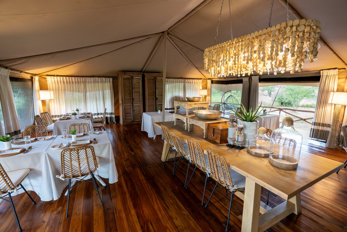 We finally went on our first ever safari in the Serengeti in Tanzania. 🇹🇿
We stayed at a beautiful small camp called Acacia Serengeti Bliss which was fantastic!
#Safari #tanzania
