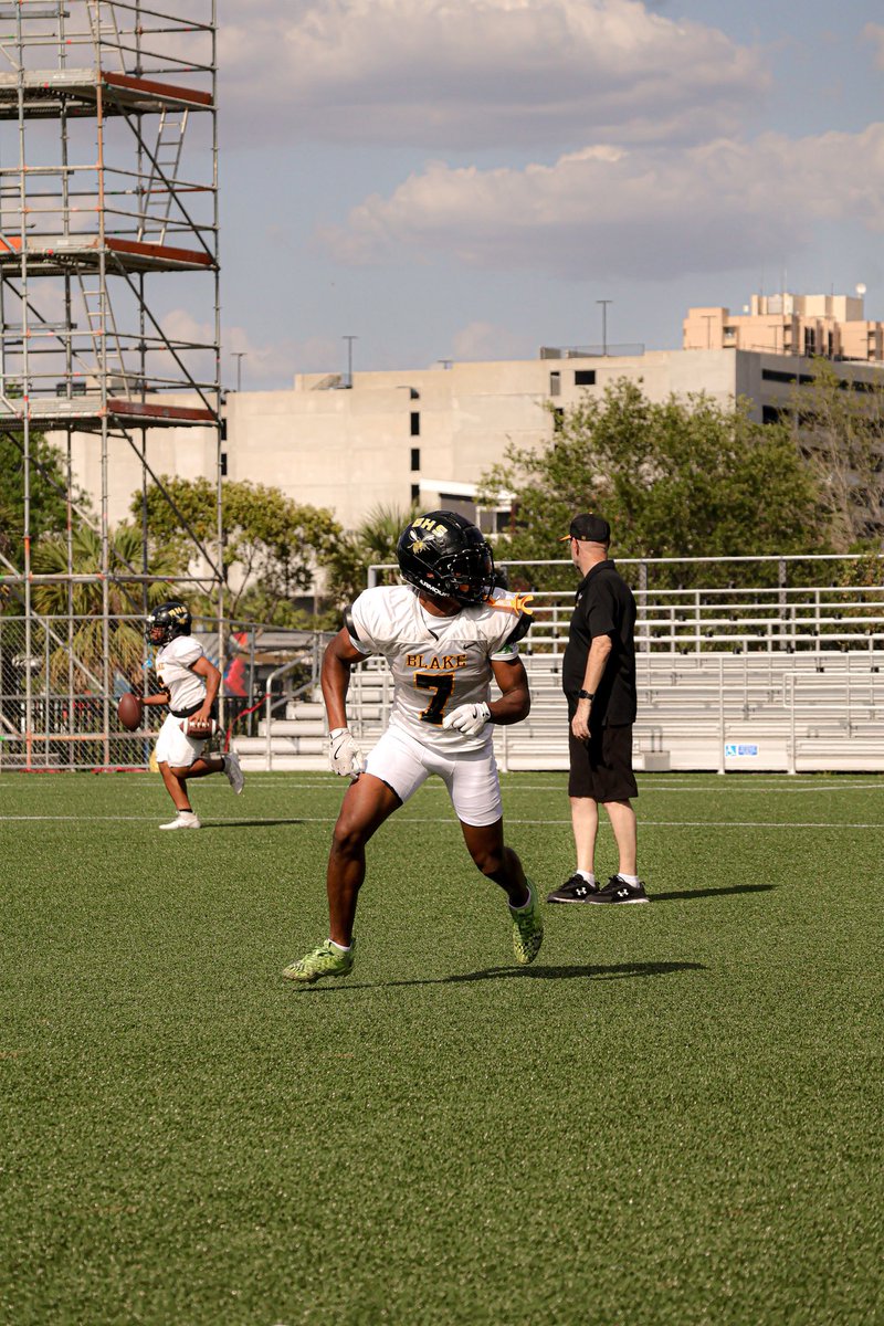 9wayys_oe's tweet image. Great first week spring back at it tomorrow!
@CoachXavierBHS
@BlakeJacketsFB
@JohnGarcia_Jr @Rivals @On3Recruits @On3sports @ChadSimmons_ @n_parrott478
@BigCountyPreps1