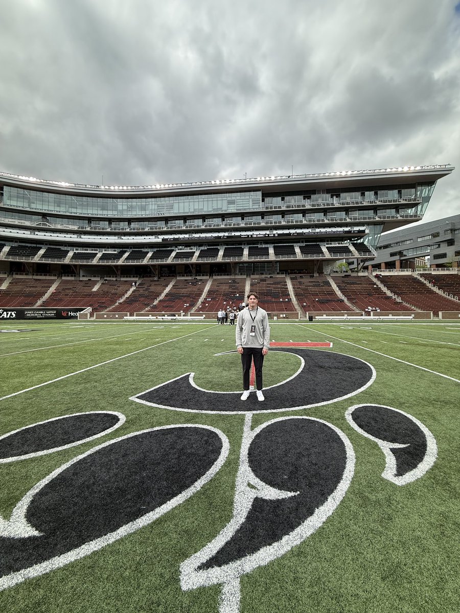 Chase Barry (@chasebarry10) on Twitter photo After a great visit with <a href="/Coach_Conner/">Tim Conner</a>, I am blessed to receive an offer to play football and continue my education at the University of Cincinnati. GO BEARCATS!!!
@GoBEARCATSFB
<a href="/CoachSattUC/">Coach Satterfield</a>
@OneonOneKicking
<a href="/ThePuntFactory/">Aaron Perez</a>
<a href="/GP_Recruiting/">GamePlan Recruiting</a>
<a href="/Chris_Sailer/">Chris Sailer Kicking</a>
@8NickNovak After a great visit with <a href="/Coach_Conner/">Tim Conner</a>, I am blessed to receive an offer to play football and continue my education at the University of Cincinnati. GO BEARCATS!!!
@GoBEARCATSFB
<a href="/CoachSattUC/">Coach Satterfield</a>
@OneonOneKicking
<a href="/ThePuntFactory/">Aaron Perez</a>
<a href="/GP_Recruiting/">GamePlan Recruiting</a>
<a href="/Chris_Sailer/">Chris Sailer Kicking</a>
@8NickNovak