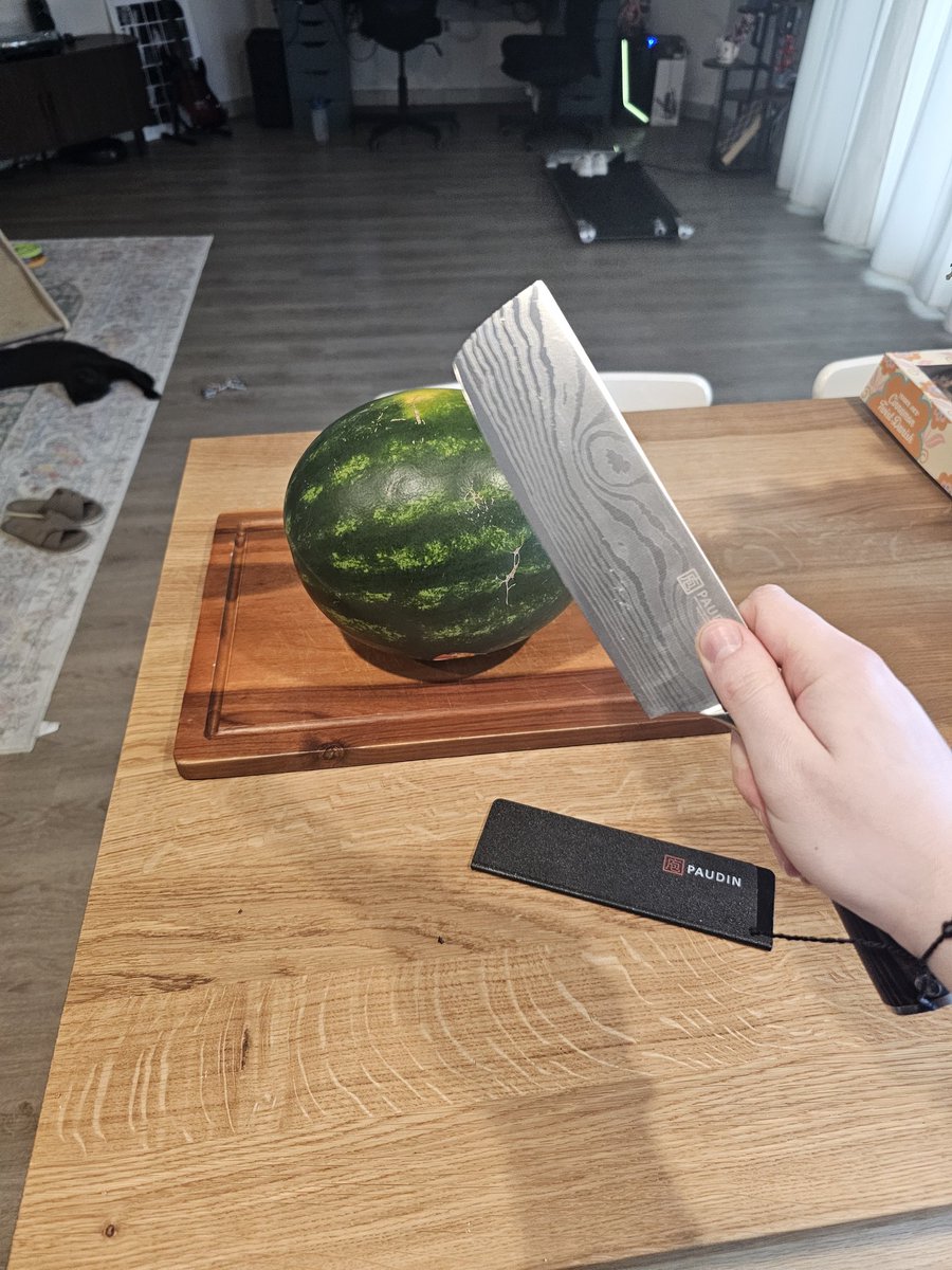 I know a watermelon hates to see me coming