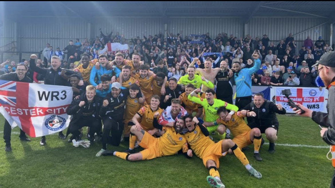 Daniel Moore (@dan_moore28) on Twitter photo A special group and a privilege to be a part of the journey to Step 3 for this amazing club 💙🤍 <a href="/WorcesterCityFc/">Worcester City FC</a> A special group and a privilege to be a part of the journey to Step 3 for this amazing club 💙🤍 <a href="/WorcesterCityFc/">Worcester City FC</a>