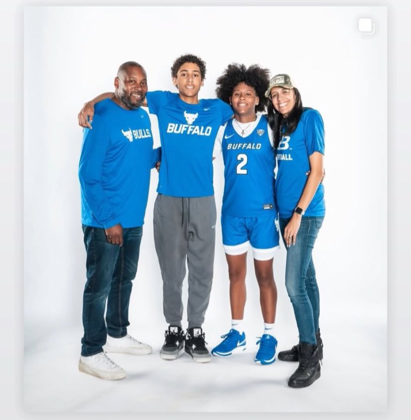 LEGITBASKETBALL's tweet image. 