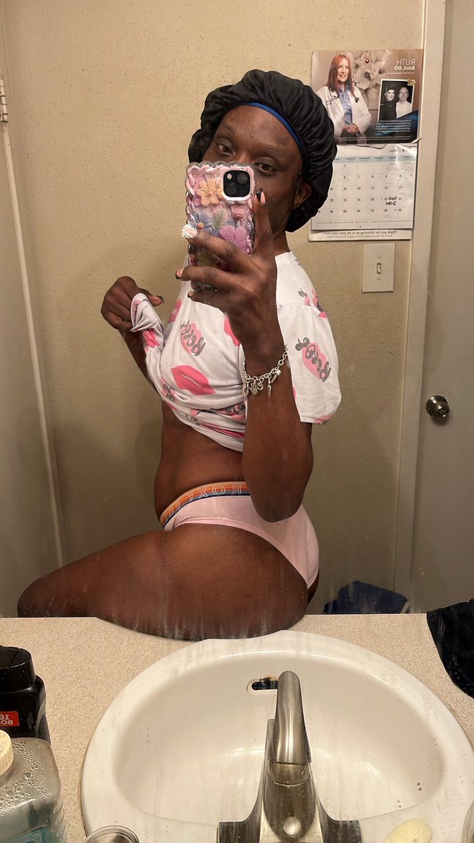 Cecemonae28's tweet photo. Ig vs.X https://t.co/yDmKJTVlQG