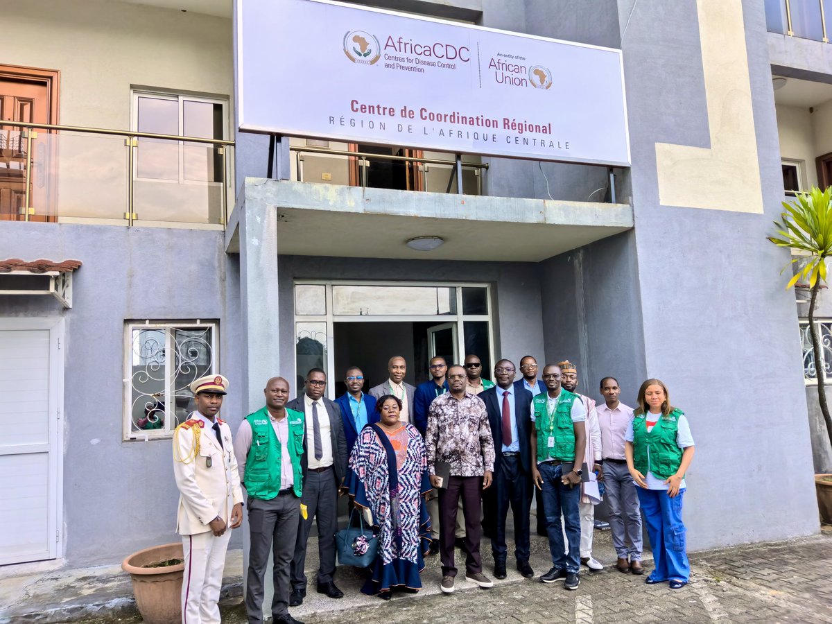 Upon my arrival in #Libreville for the inauguration of President @OliguiNguema, I had the opportunity to meet with my colleagues at <a href="/AfricaCDC/">Africa CDC</a>’s Regional Coordinating Centre for #CentralAfrica. I thanked them for their dedication and the critical support they provide to our