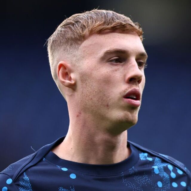 Can someone tell me where Cole Palmer gets his hair cut so I can make sure I NEVER go there.  It has got to be one of the shittest barnets I've ever seen.  It looks like a bowl cut but worse.