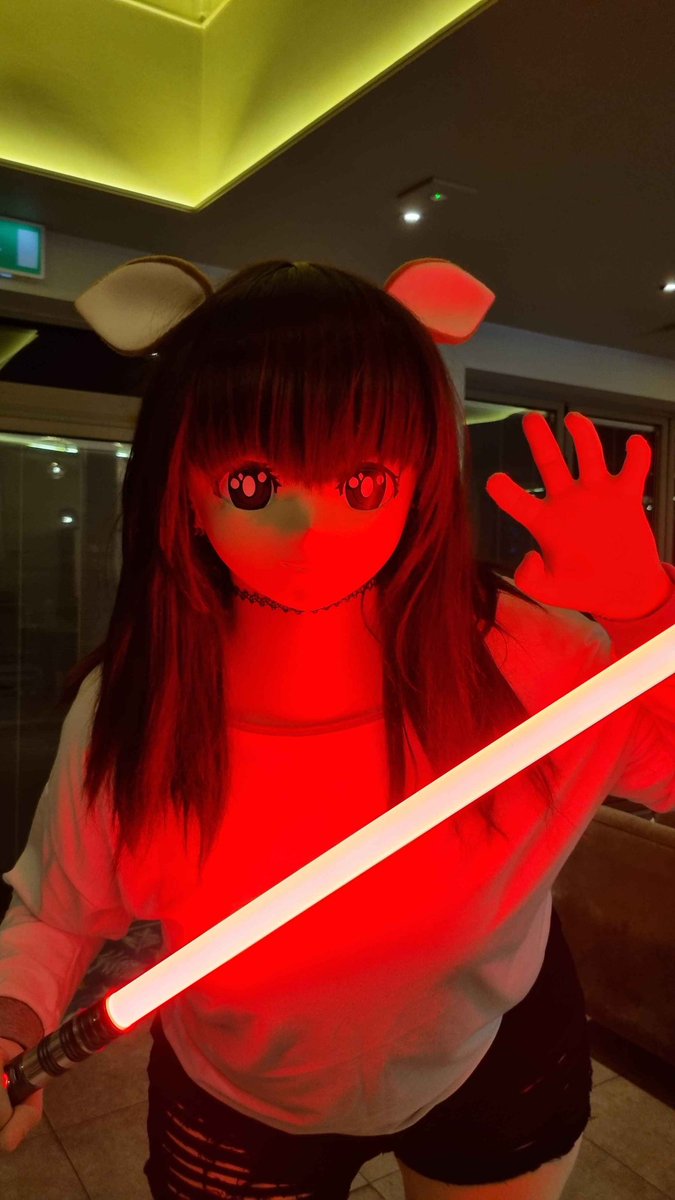 Happy may 4th!!

Saber belongs to <a href="/laura_kig/">LauraKig</a> 📸