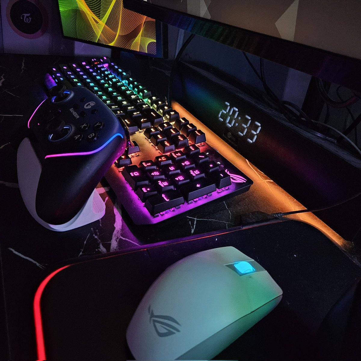 alg_cs's tweet photo. PC Built Ryzen 9800X3D + 5070ti! 💙🔥
Gear 5 Frost ROG Build 💙
full specs in comments.
building my own pc was extremely satisfying.
big thanks to the bebii for helping me out 🥰.
@ASUS_ROG
#pcbuilds #pcgaming #asusrog https://t.co/rCMfnu3Qiz