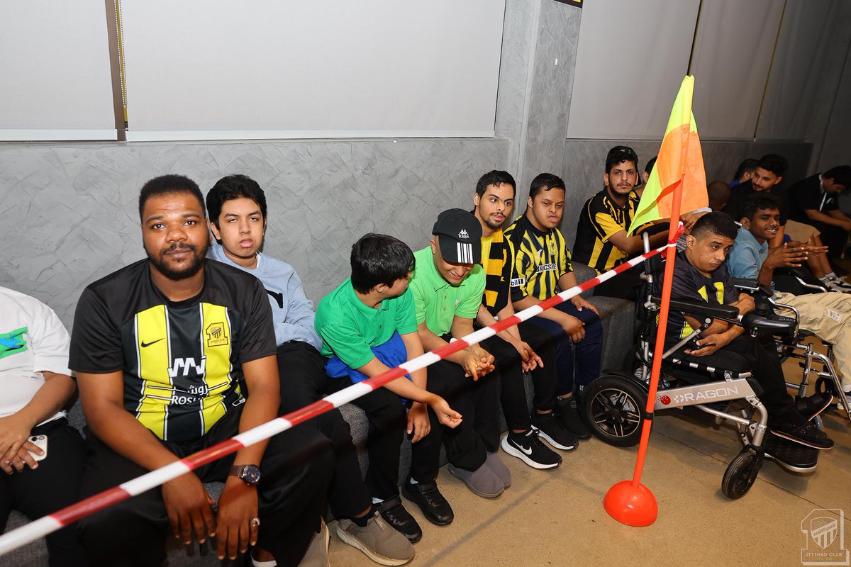 📝| المسؤولية الاجتماعية بالنادي تشارك في حملة "لنتحد من أجلهم"