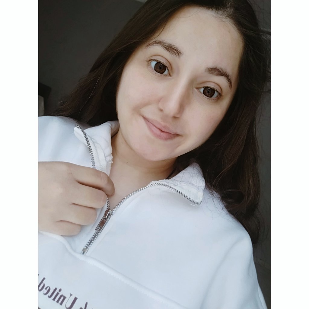 Zaman her şeyi çözer değil; bazı şeyleri unutturur.