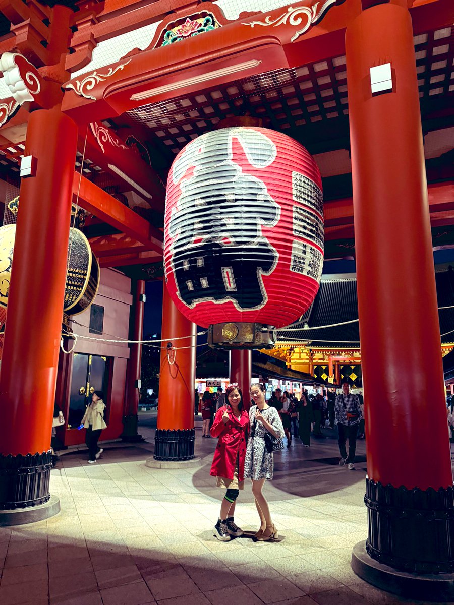Đã tới Tokyo vs dc em <a href="/Luuhangtoko/">Luu Hang</a> dẫn đi dạo nà:
Chùa Asakusa, hay còn gọi là Sensō-ji (浅草寺), là ngôi chùa Phật giáo cổ nhất và nổi tiếng nhất ở Tokyo, Nhật Bản, nằm tại khu vực Asakusa, quận Taitō. Dưới đây là thông tin chi tiết về Sensō-ji để bạn hiểu