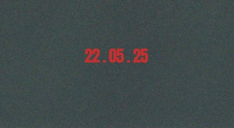 MoMoSpazz's tweet image. "33" disponible le 22/05/25