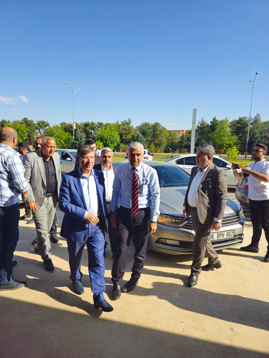 İYC Viranşehir (@iycviransehir) on Twitter photo Ak Parti Şanlıurfa Milletvekili Sn. <a href="/malicevheri/">𝐌𝐞𝐡𝐦𝐞𝐭 𝐀𝐥𝐢 𝐂𝐞𝐯𝐡𝐞𝐫𝐢</a> beyefendi ve beraberindekiler başkanımız <a href="/ibrahimmcapa/">İbrahim ÇAPA</a> ve yönetimini ziyaret etti. Cemiyetimizin çalışmaları hakkında bilgi alışverişinde bulundular.
Kendilerine nazik ziyaretleri için teşekkür ederiz. Ak Parti Şanlıurfa Milletvekili Sn. <a href="/malicevheri/">𝐌𝐞𝐡𝐦𝐞𝐭 𝐀𝐥𝐢 𝐂𝐞𝐯𝐡𝐞𝐫𝐢</a> beyefendi ve beraberindekiler başkanımız <a href="/ibrahimmcapa/">İbrahim ÇAPA</a> ve yönetimini ziyaret etti. Cemiyetimizin çalışmaları hakkında bilgi alışverişinde bulundular.
Kendilerine nazik ziyaretleri için teşekkür ederiz.