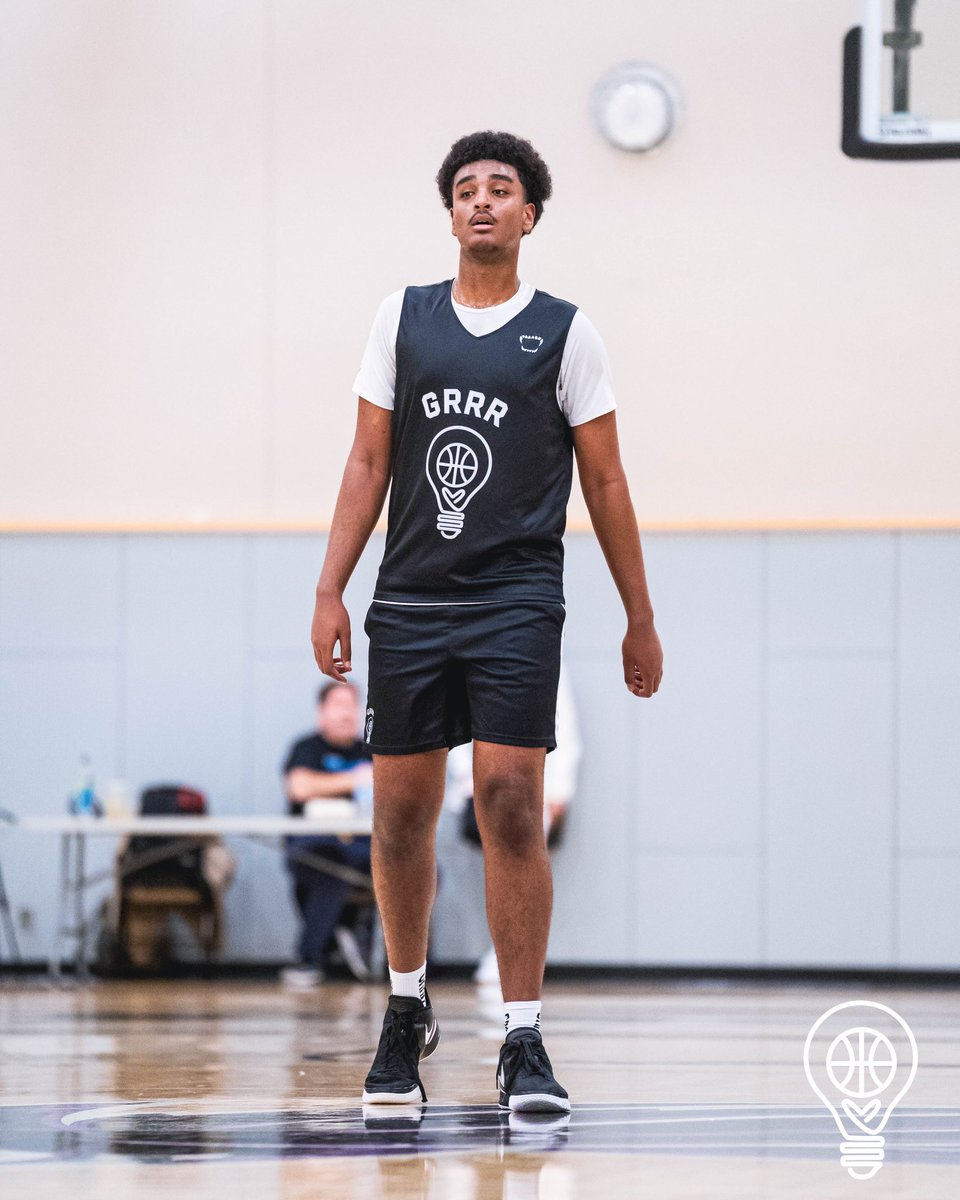 HoopReportNW's tweet image. Tonight I’ll be beginning the breakdown of my Top 10 2026 recruits in the state of Washington including names like:
Brady Hennig 6’7 SG/SF
Yabi Aklog 6’10 PF/C
Jackson Whitaker 6’2 PG/SG
Ethan Harris 6’8 SF/PF
@BradyHennig @yabiaklog @Jack_whitaker22 @EthanHarris35