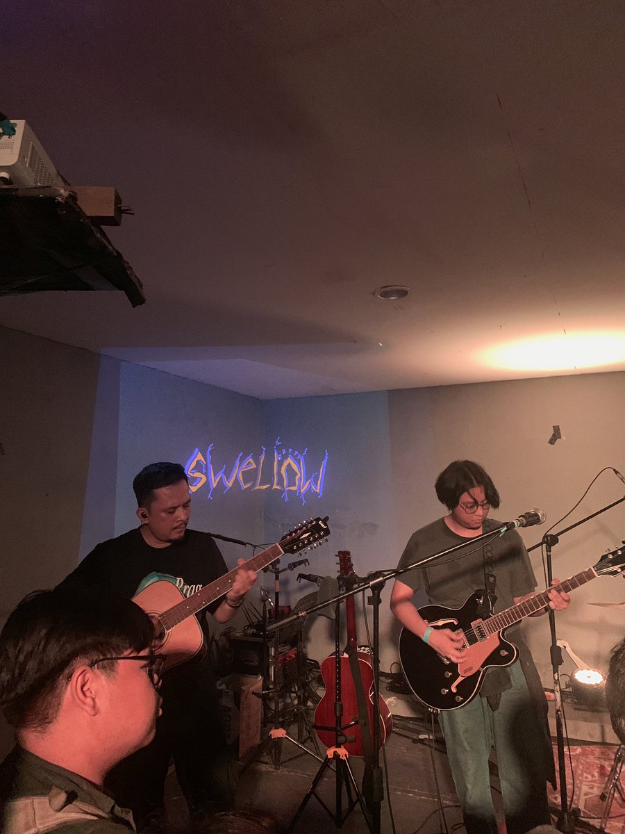 berngap's tweet image. THE COTTONS X SWELLOW MANTEB BANGET ASLII