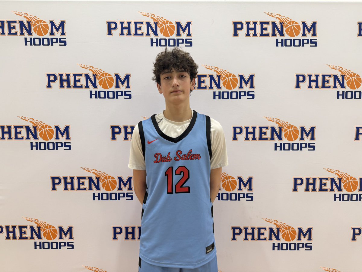 Intrigued by 6’5 ‘27 Thomas Bowes (Dub Salem) and the flashes he’s shown. Versatile, well-rounded piece who can pass, dribble, and generate scoring chances with the ball in his hands. Solid defender and rebounder with the ability to push the break in transition #PhenomMayMadness