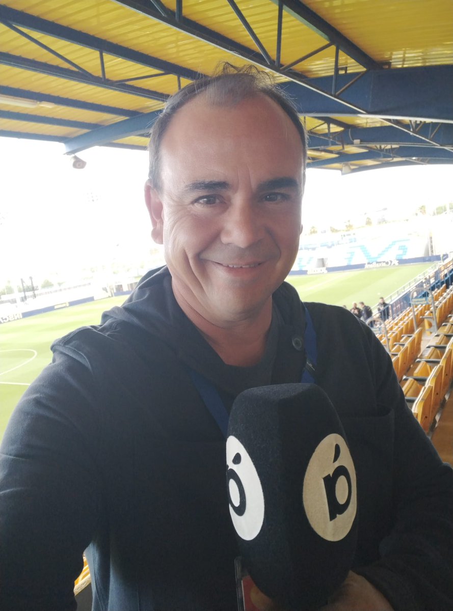 ⚽️Comença el partit de <a href="/Primera_RFEF/">Primera Federación Versus e-Learning</a> entre el Vila-real B [<a href="/CanteraGrogueta/">Cantera Grogueta</a>] i el <a href="/cfhercules/">Hércules CF 💙🤍💯</a>.

📻Escolta'l en #DesDeLaBanda amb la narració de <a href="/ToniGal72/">Toni Galindo</a>.
👉apuntmedia.es/directe/direct…
