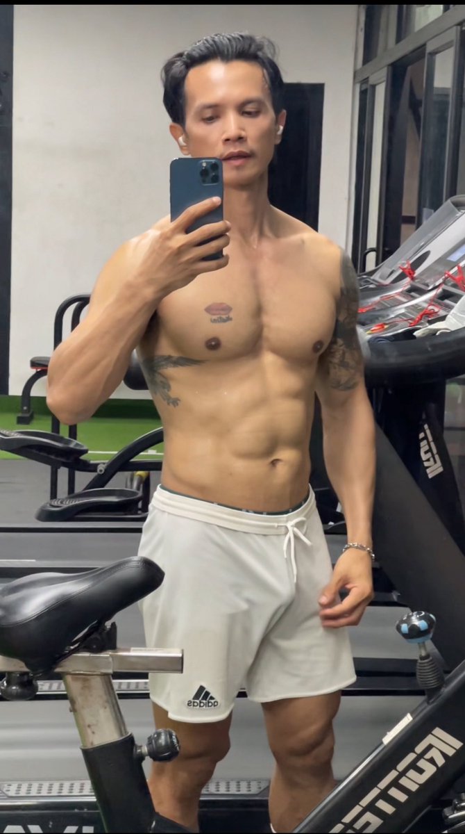 New Return tweet media