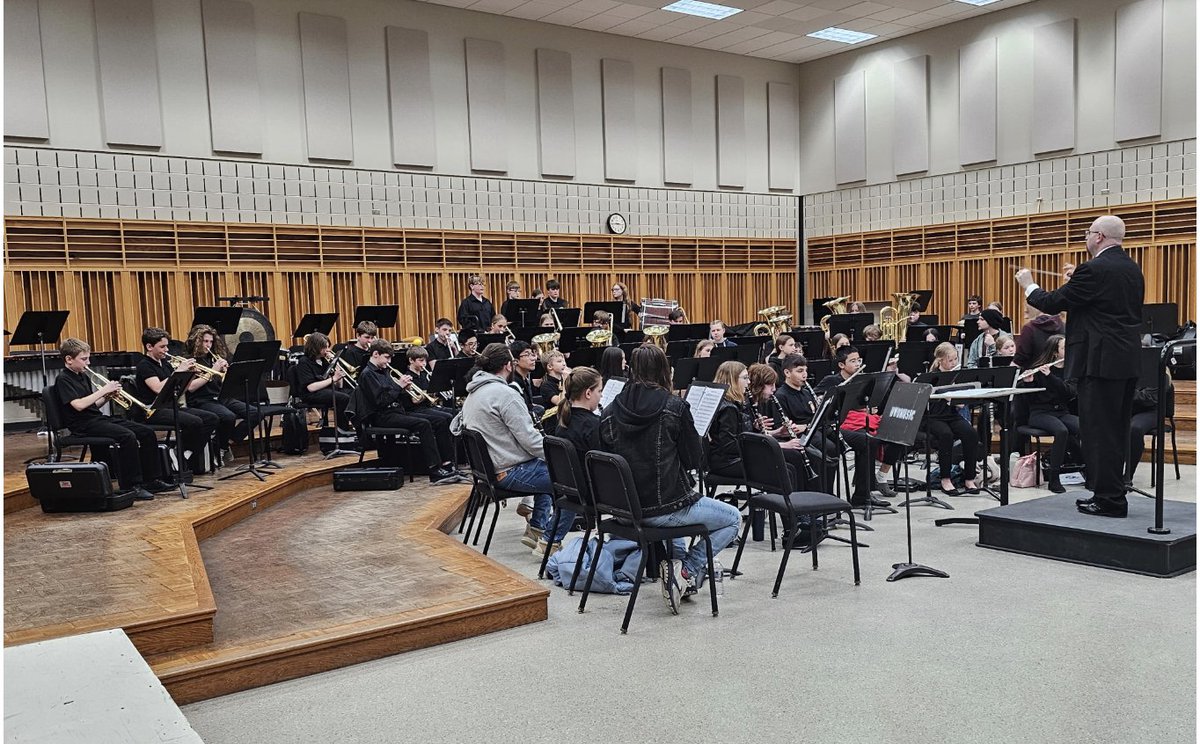 Recently, our 7th Grade Band class had the opportunity to perform at the UW-Oshkosh in a clinic with the UWO Director of Bands, Dr. Devin Otto, a nationally-recognized conductor and educator. #RIverviewMS
<a href="/plymouthschools/">plymouthschools</a>