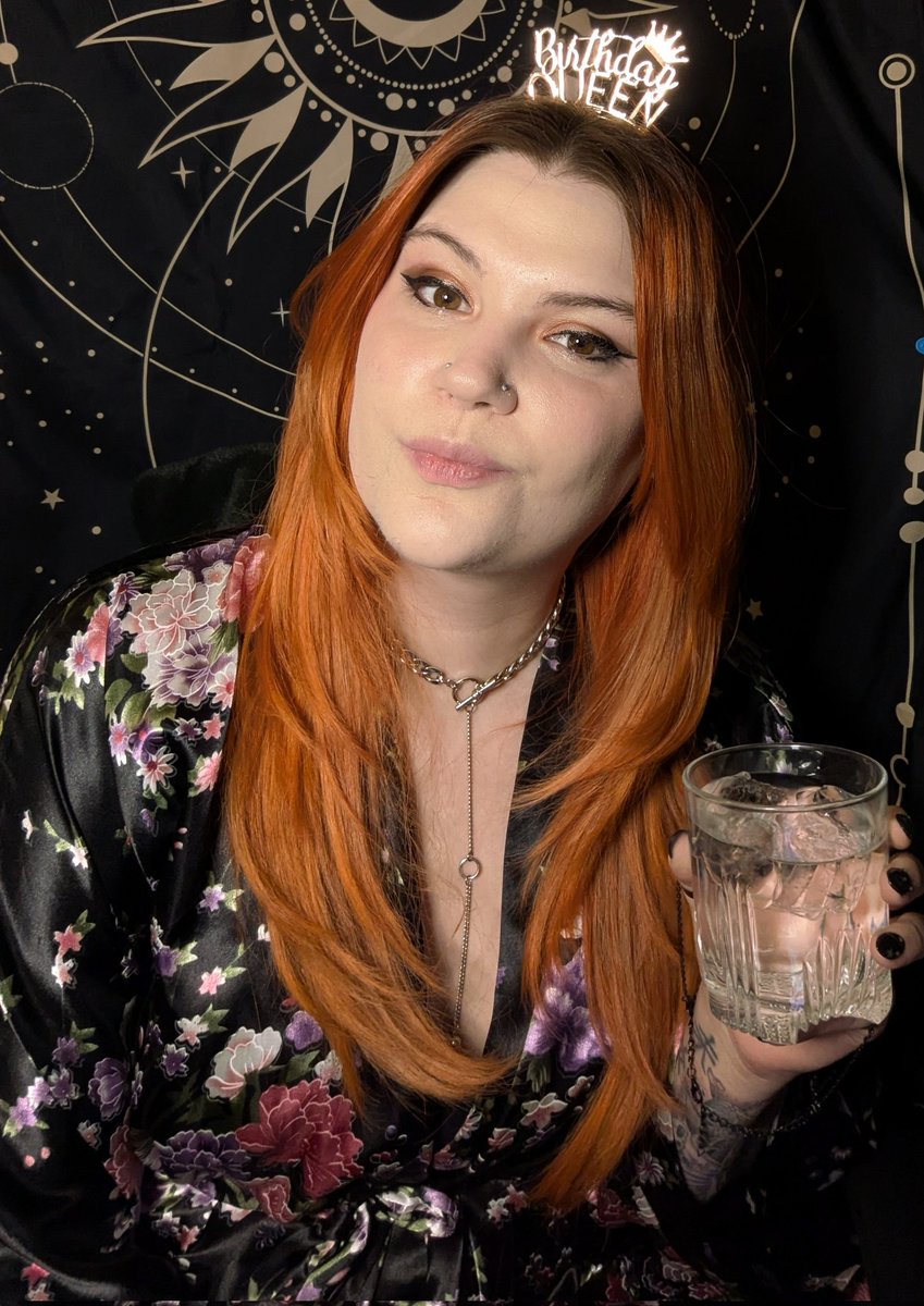IT'S MY BIRTHDAY! 🎂🎈 Jackbox and shenanigans 🧡
twitch.tv/ggjaykins