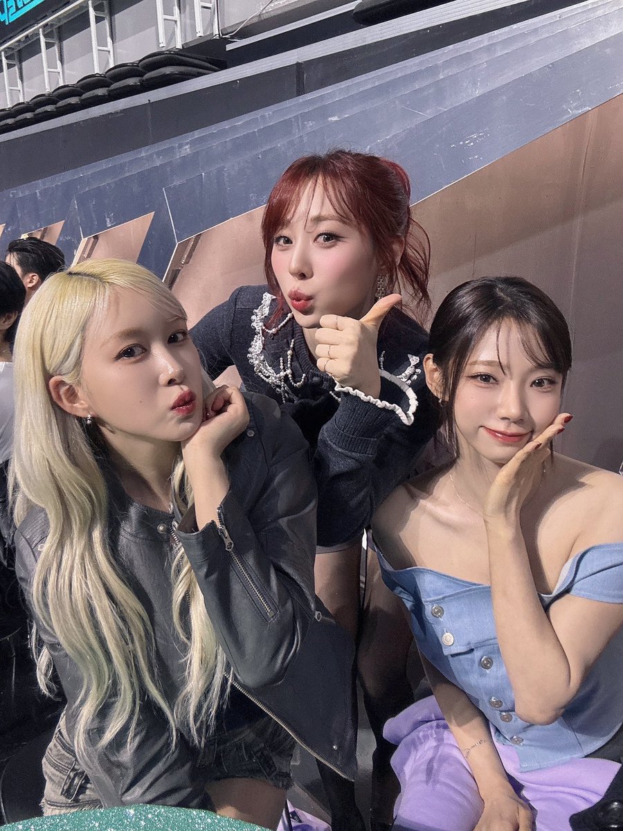 [📷]
250504 #뉴키즈

우리 99즈야 ଘ(੭ ˘ ᵕ˘)っᯓ★

#연정 #YEONJUNG
#여름 #YEOREUM
#다영 #DAYOUNG
#우주소녀 #WJSN