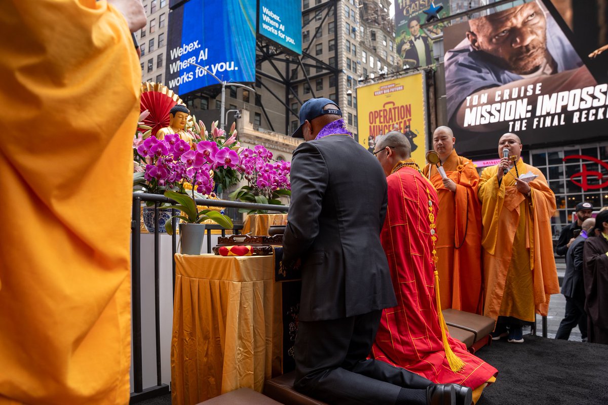 It was an honor to join the American Buddhist Confederation for their prayer event today in Times Square.

It's only fitting that we came together in the “crossroads of the world,” sending a message that we are united in peace and harmony as New Yorkers.