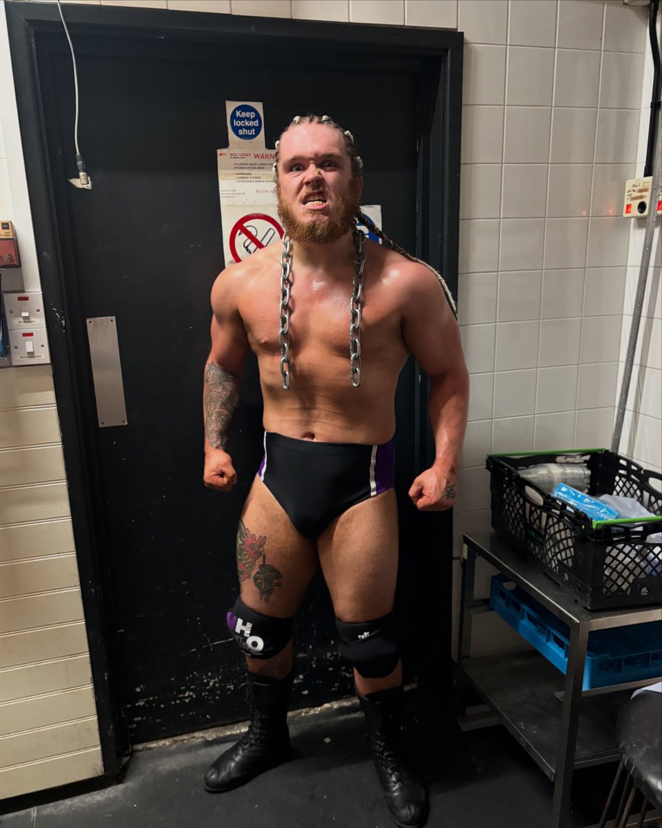 CurtAtlas's tweet photo. BRIT KING CARDIFF
At @BritKingPro this afternoon in a fun one against @dannyjoneswres
📸 - @BritKingPro
#professionalwrestling #britking #britkingpro #britishkingdomprowrestling https://t.co/iwfGVVi8vJ