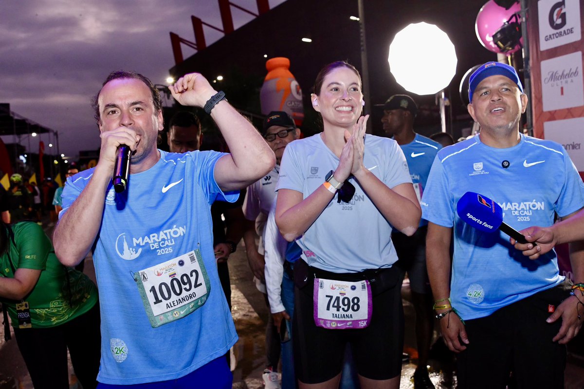Alejandro Eder (@alejoeder) on Twitter photo Hoy Cali demostró de qué está hecha.
La primera @MaratonDeCali superó todas las expectativas. Una ciudad viva, miles en las calles, corredores de todo el mundo y un solo mensaje: Cali está de vuelta.
Más de 11 mil corredores de 39 países corrieron por nuestras calles. Hoy Cali demostró de qué está hecha.
La primera @MaratonDeCali superó todas las expectativas. Una ciudad viva, miles en las calles, corredores de todo el mundo y un solo mensaje: Cali está de vuelta.
Más de 11 mil corredores de 39 países corrieron por nuestras calles.