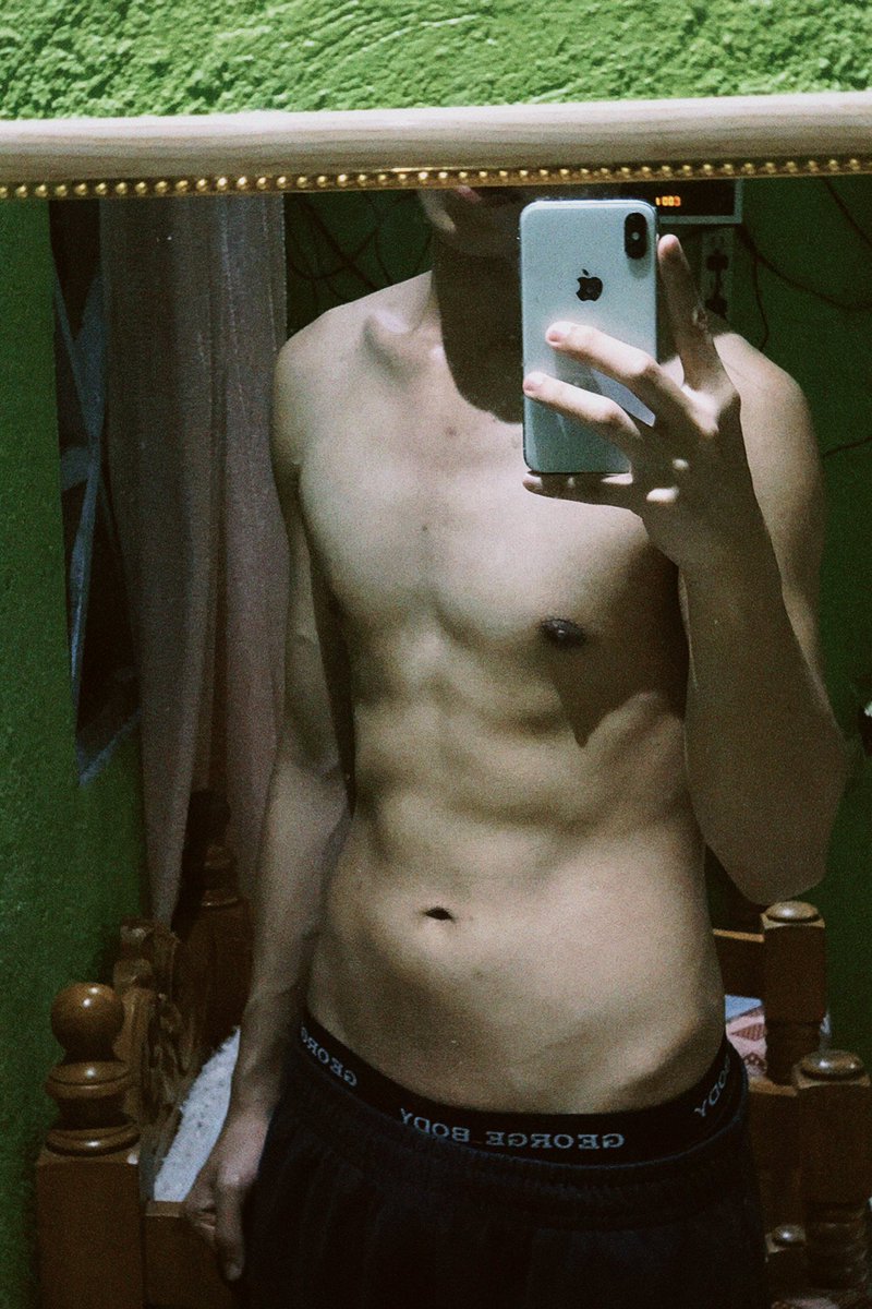 ijbol_pi's tweet photo. loving my body so much https://t.co/M6lTqYVSlu